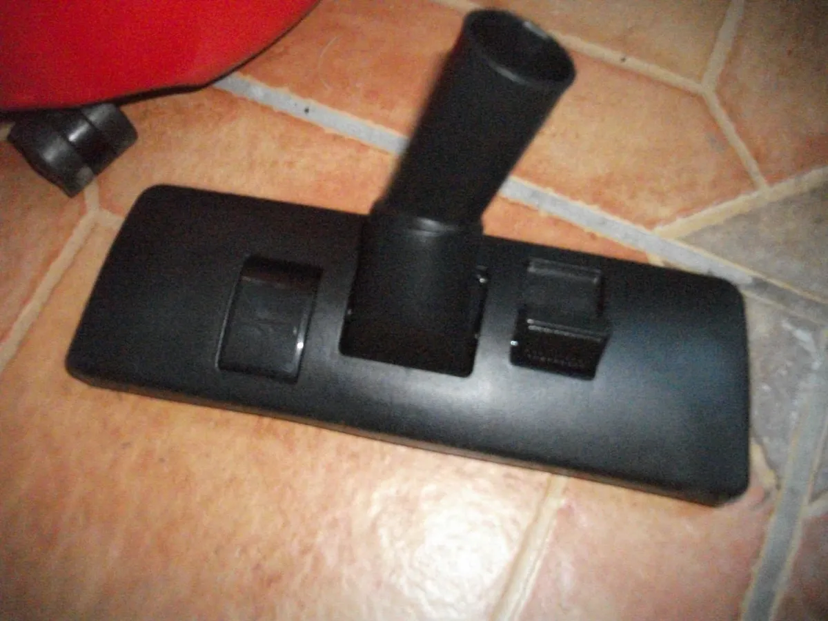 Henry Hoover - Image 3