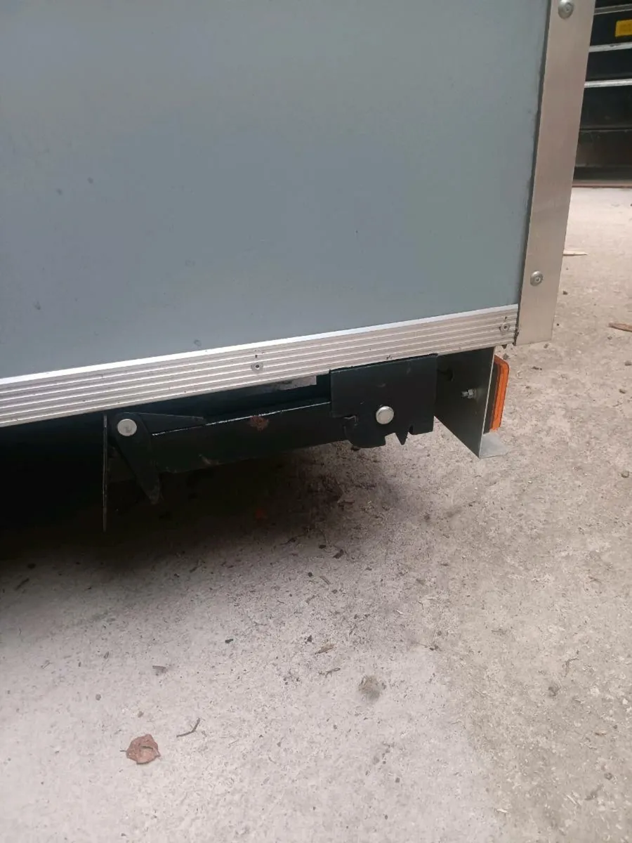 Camping  trailer - Image 4