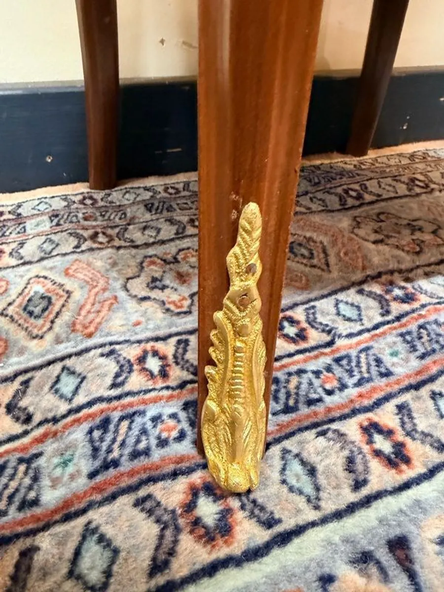 Very Nice Parquetry Inlaid Oval Side Table - Image 4