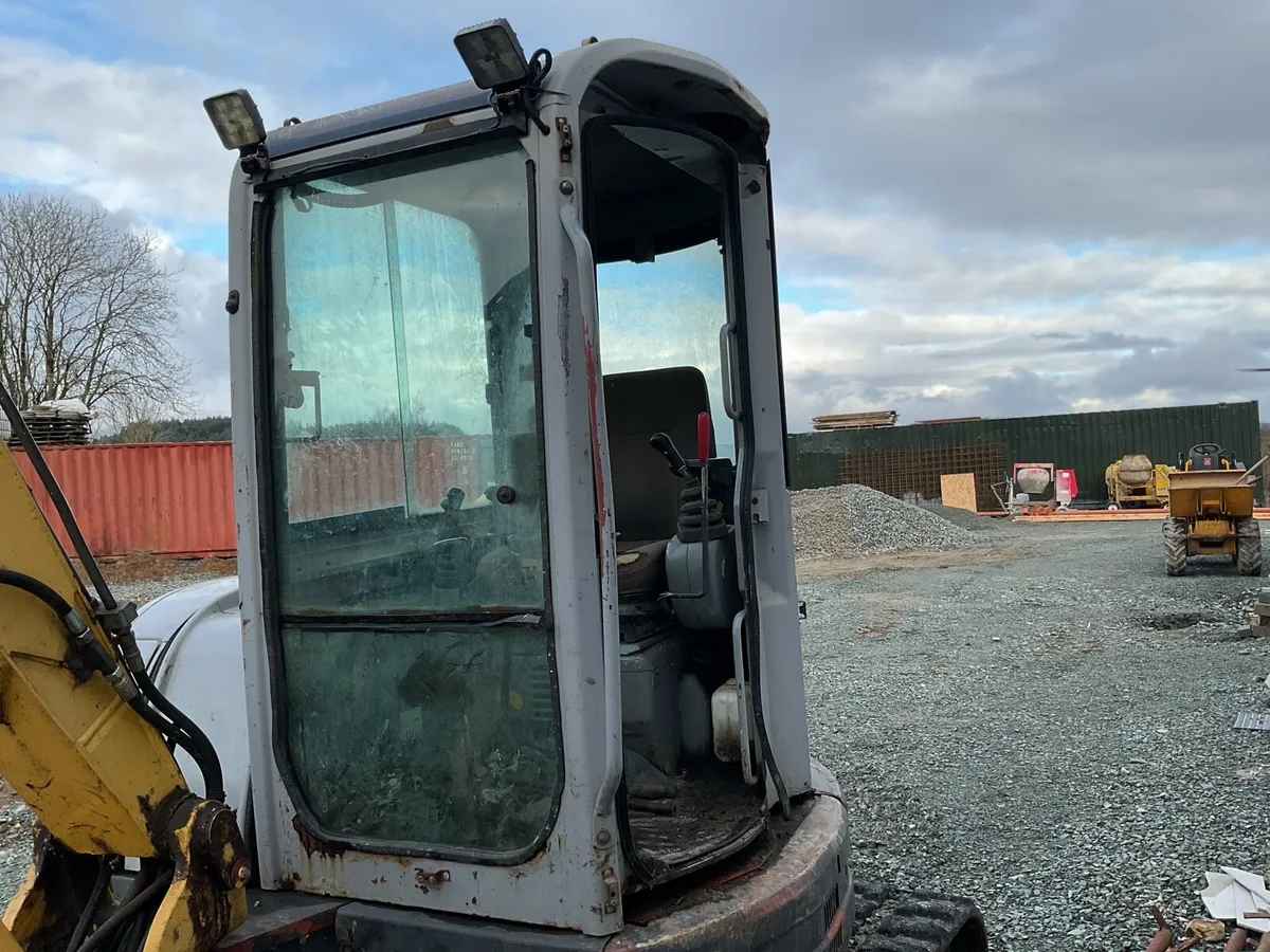 2008 New Holland 5 tonne digger - Image 4