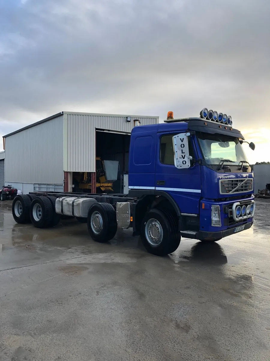 Volvo FM13 tipper - Image 1