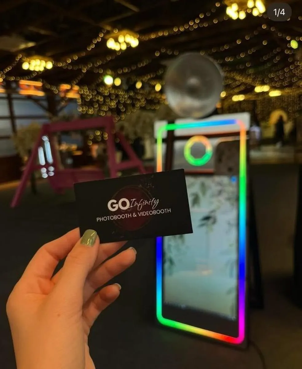 photo booth - Luxury Mirror Model or Rent - Image 1