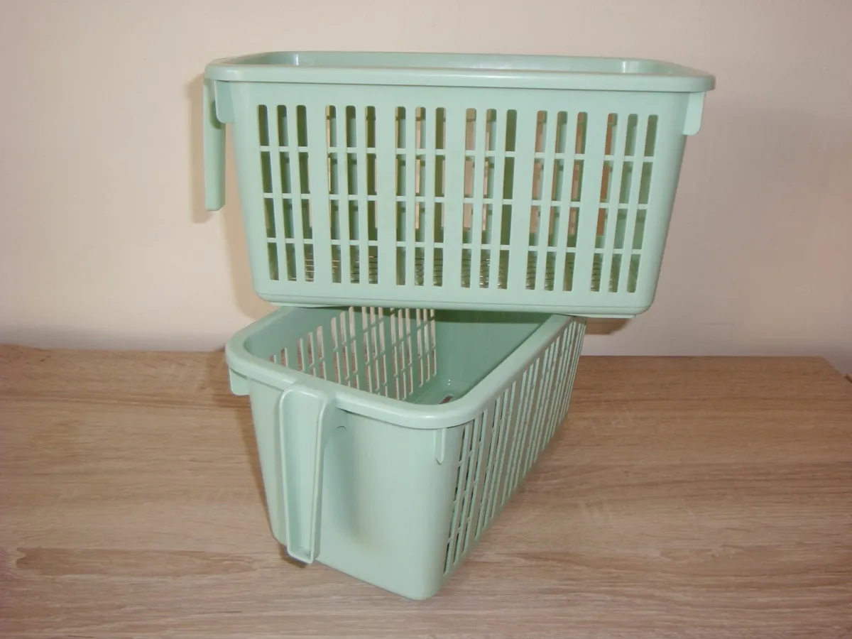TWO mint storage baskets with handles - Image 3