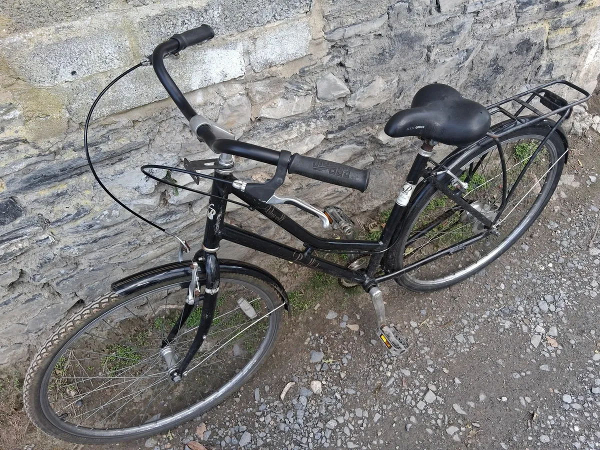 Pendleton Ladies Bicycle - Image 4