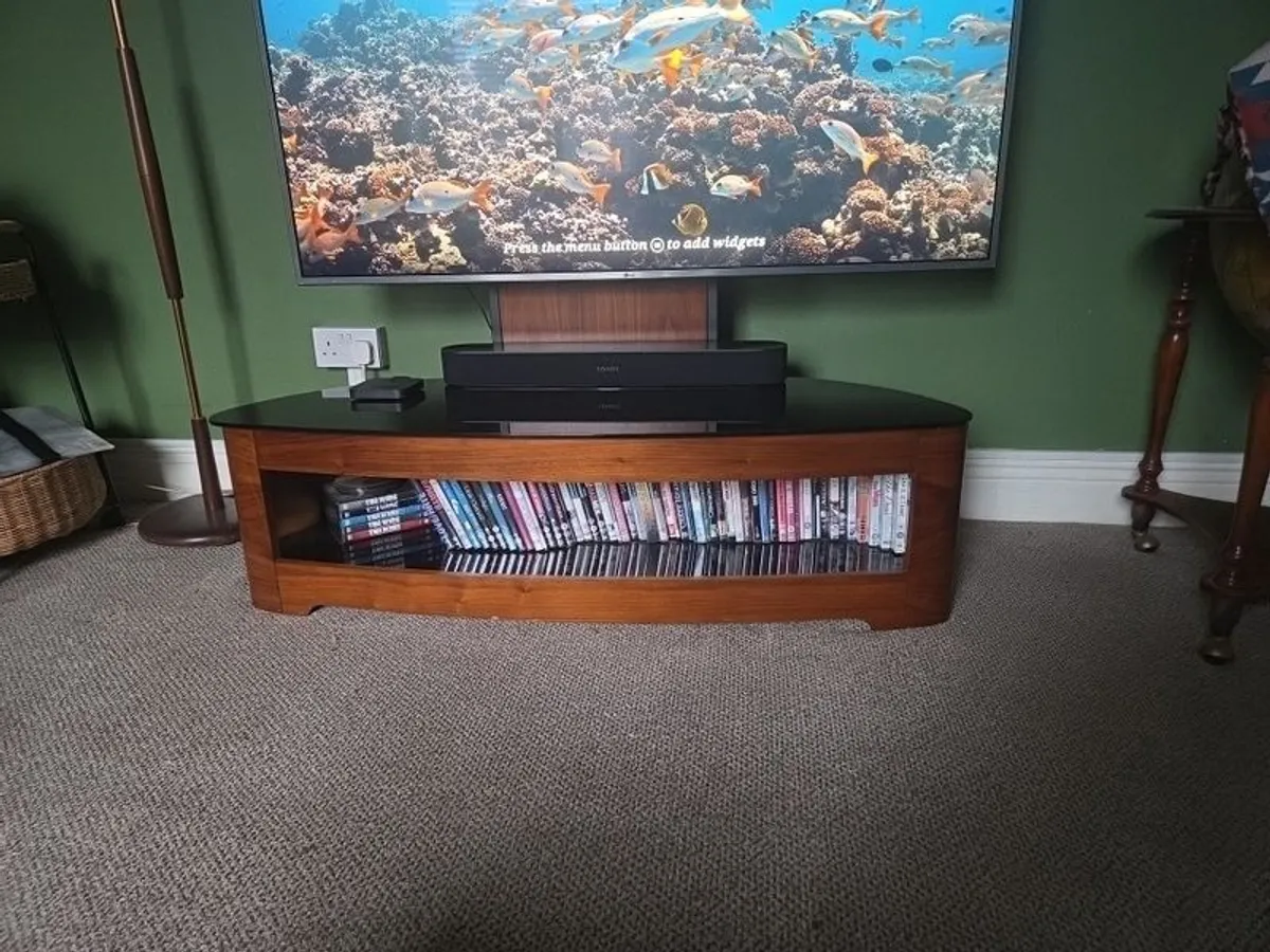 Arnotts Tv Stand - Image 1