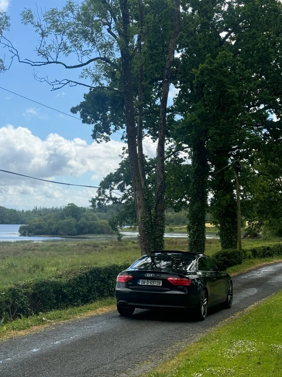 Audi A5 2008 - Image 2