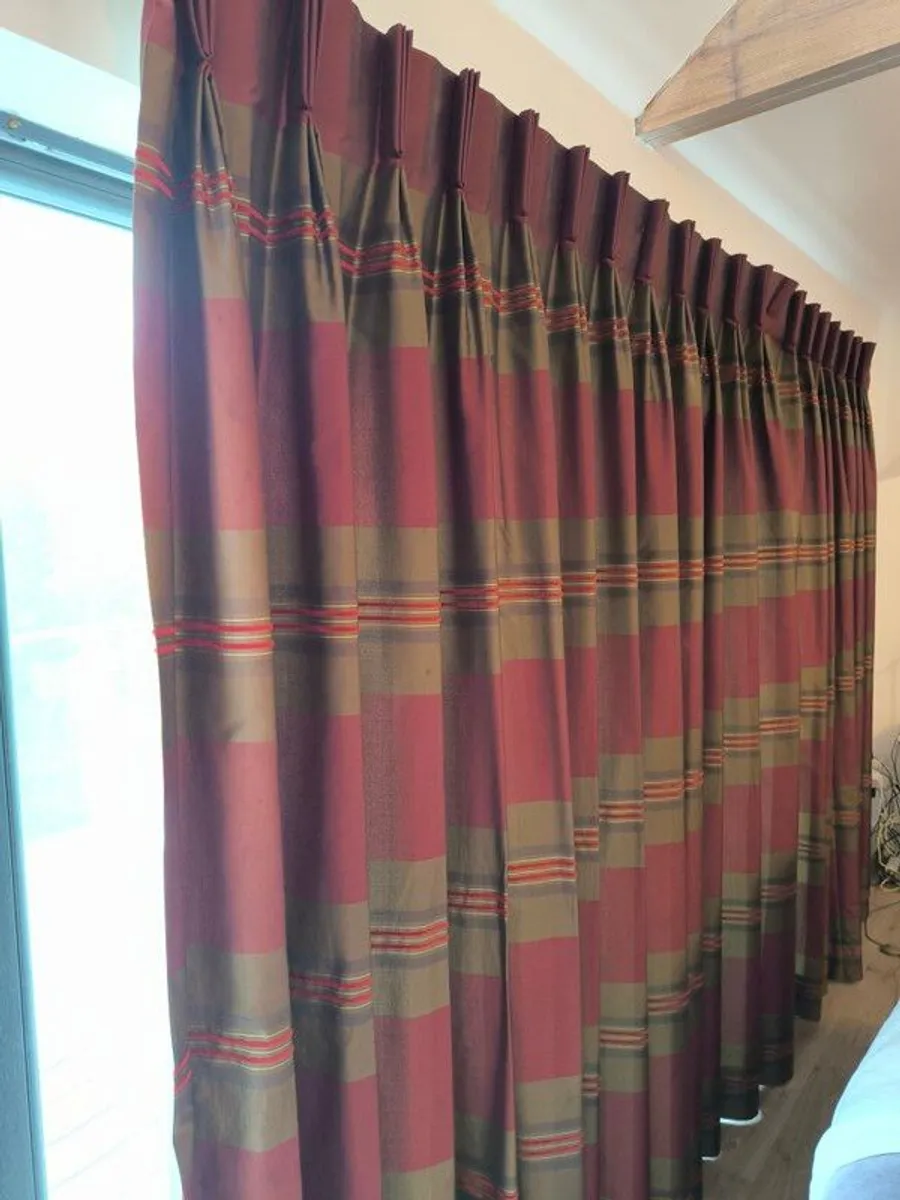large curtains - Image 2