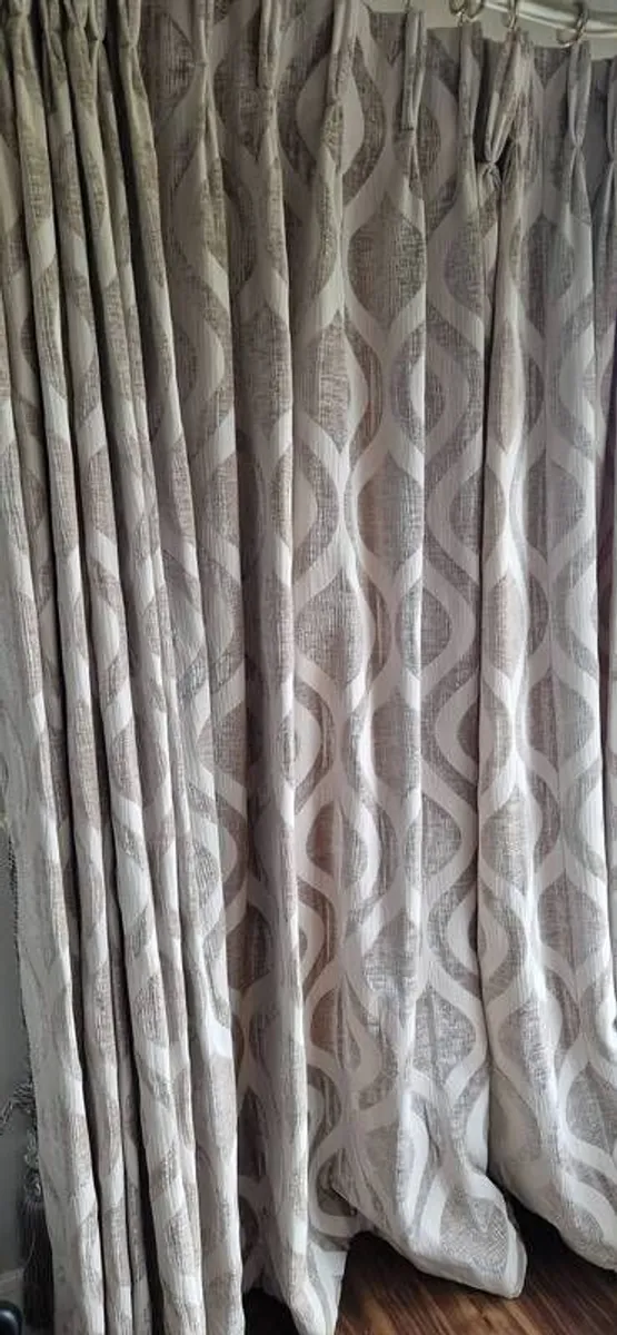 Curtains - triple pleat - Image 4