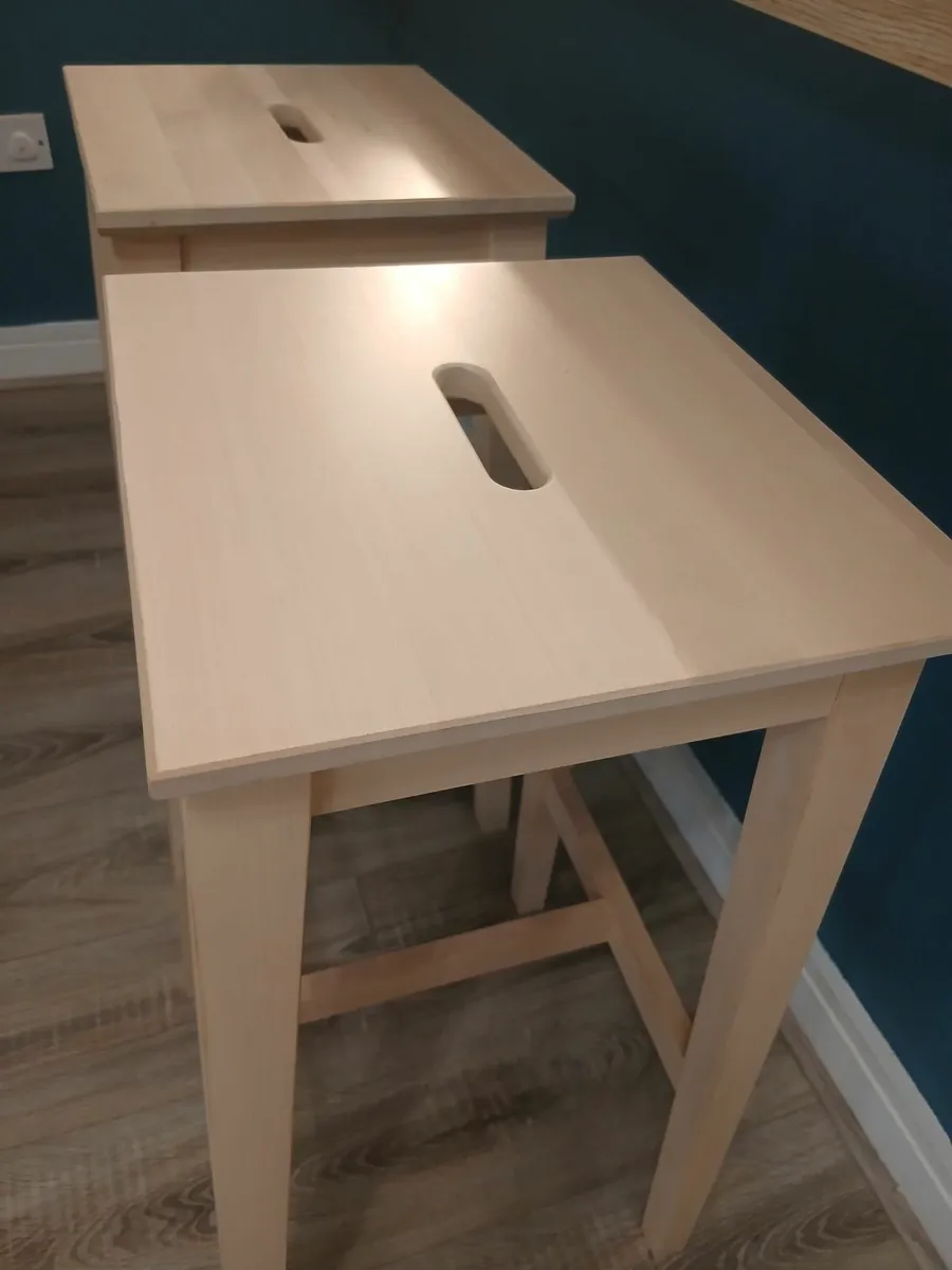 High stools - Image 2