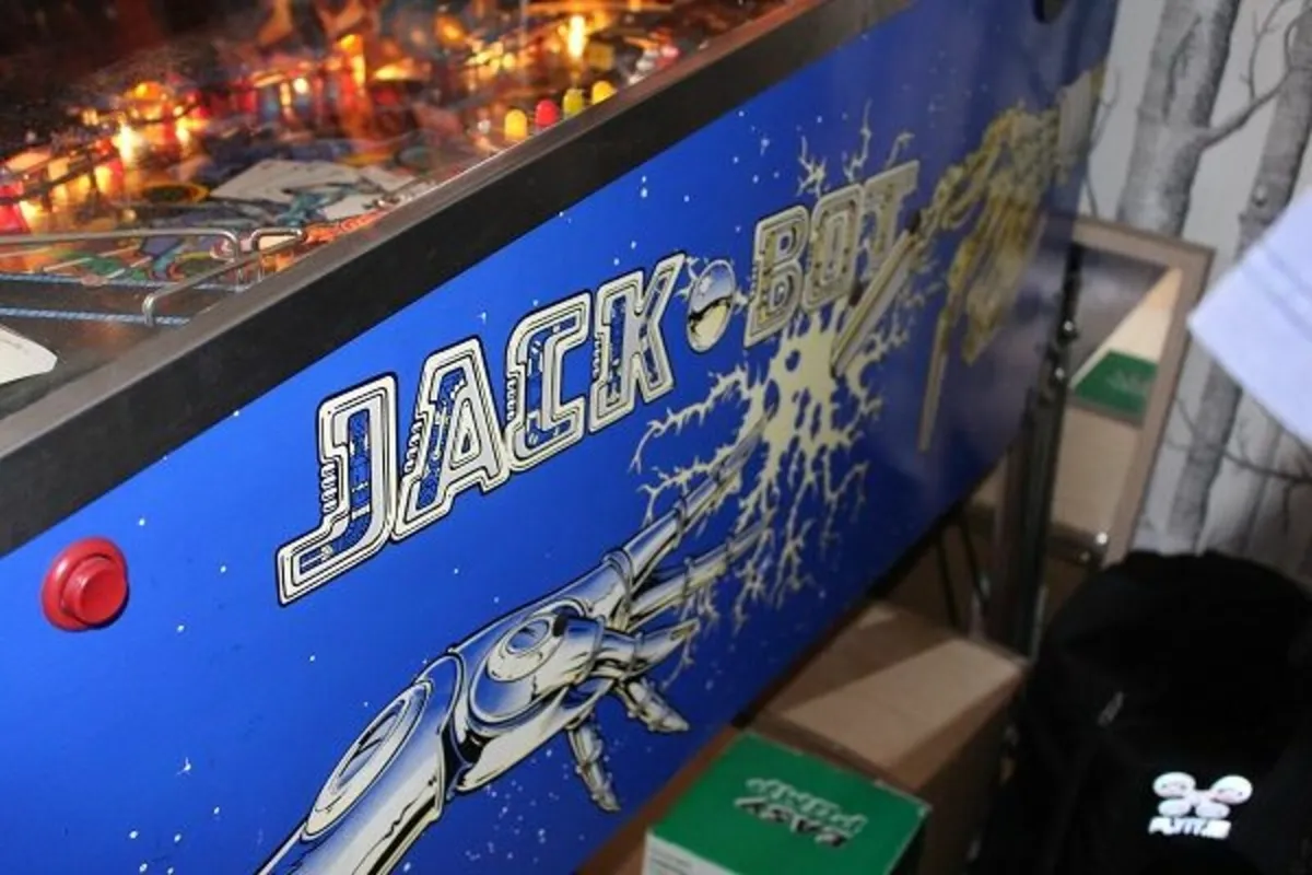 Pinball Machine - Image 4