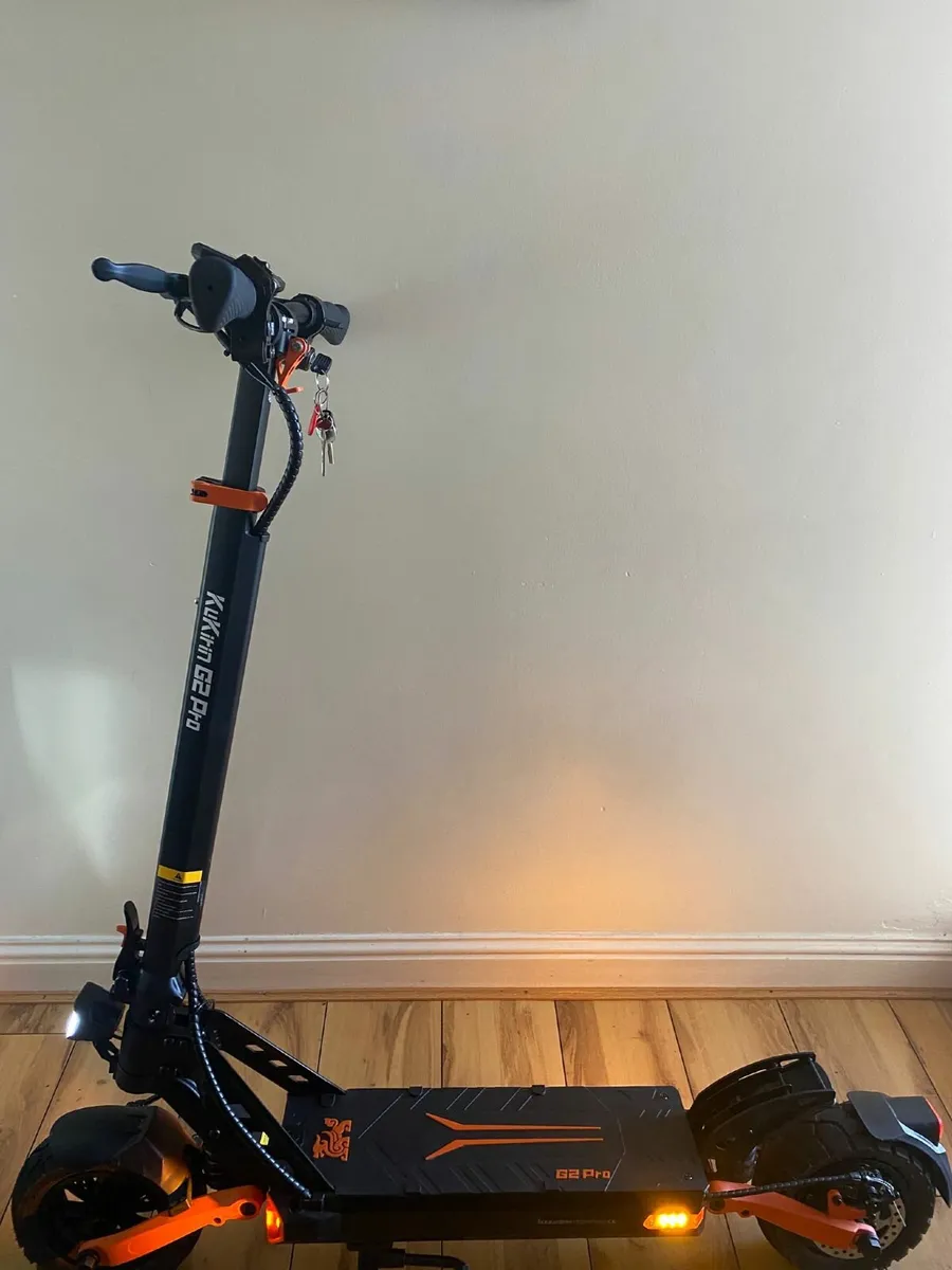 E Scooter , very little use. - Image 1