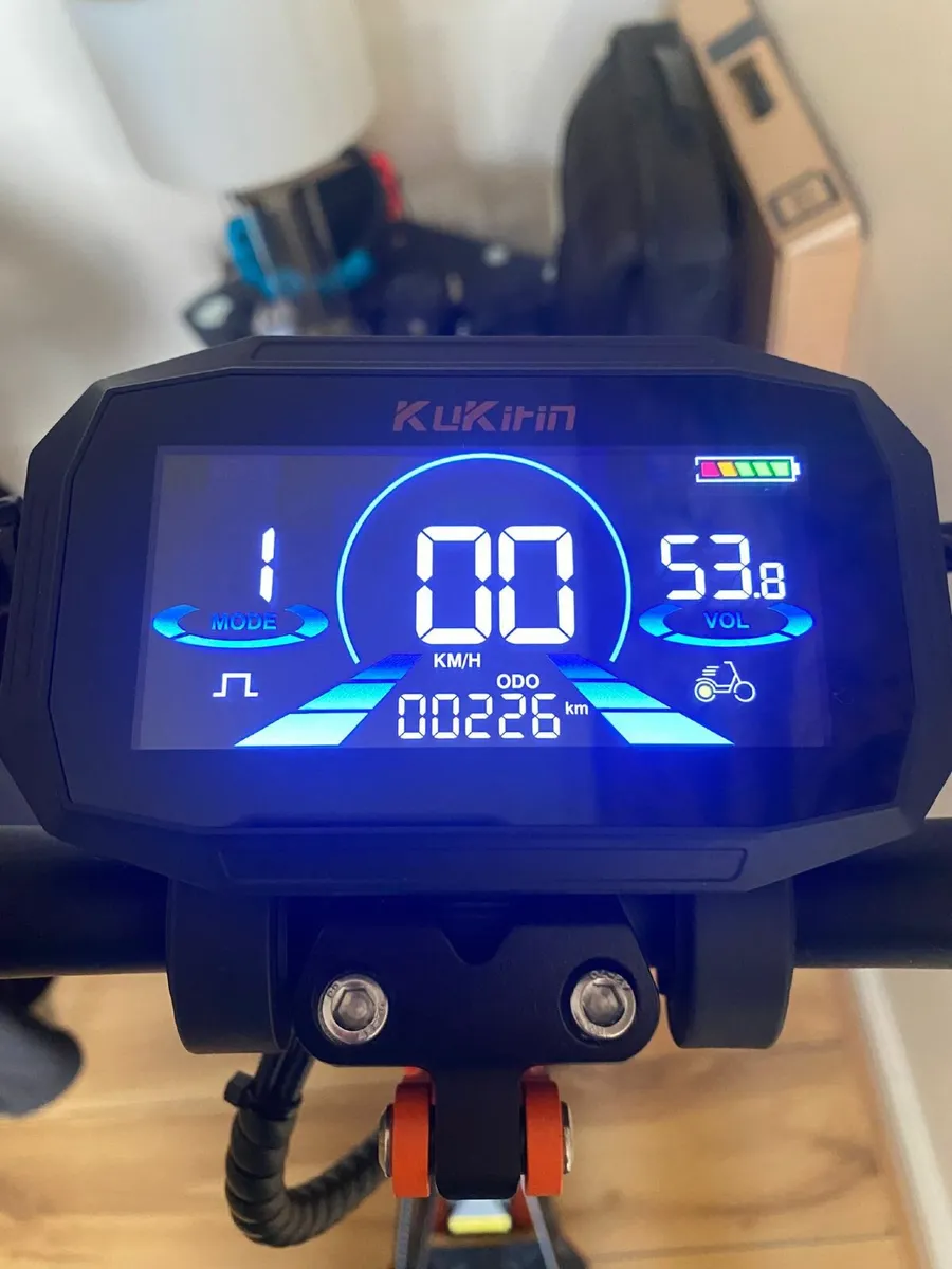 E Scooter , very little use. - Image 2