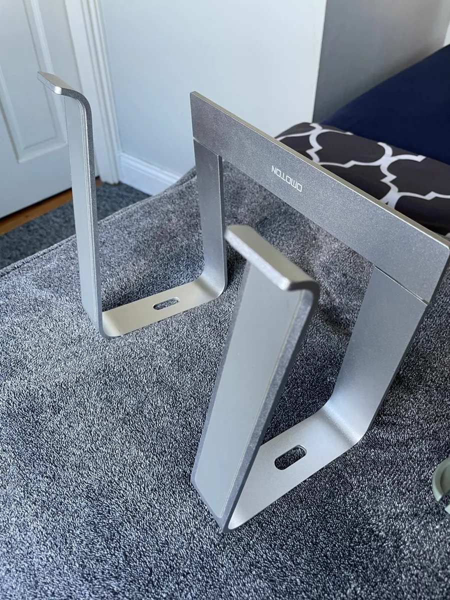 Bluetooth keyboard, mouse and laptop stand - Image 1