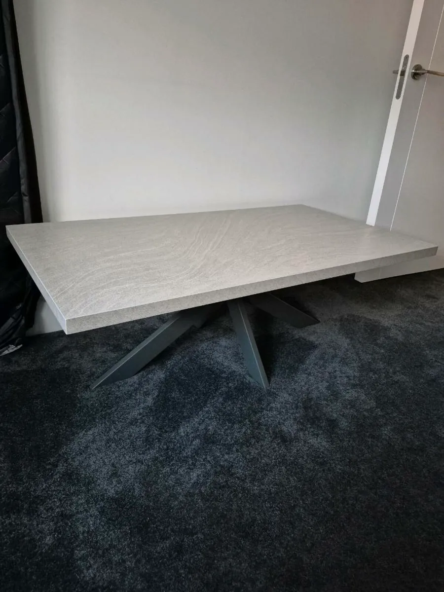 Coffee table - Image 1