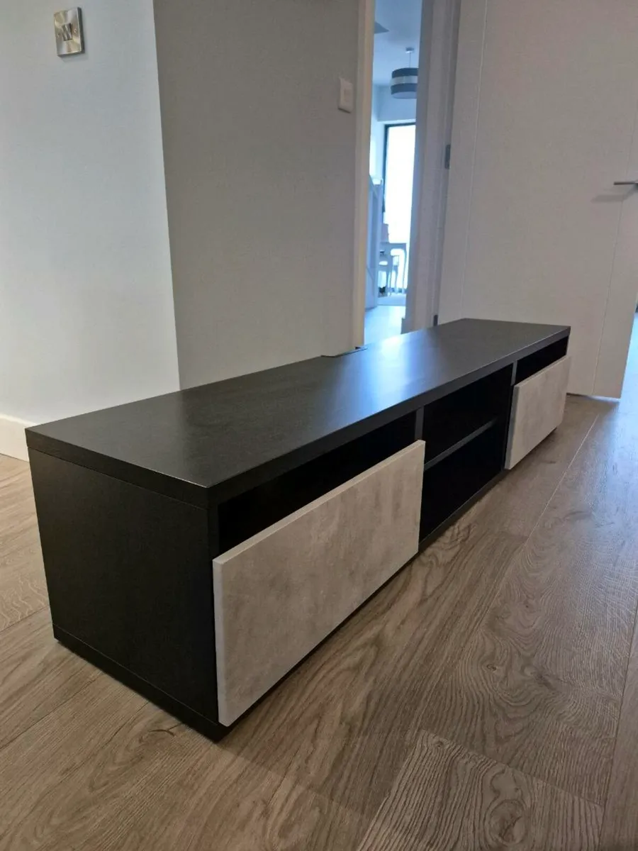 TV Unit - Image 1