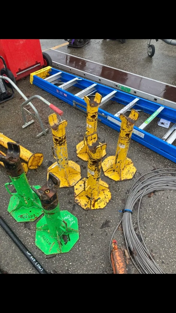 Cable Jacks for sale - Image 1