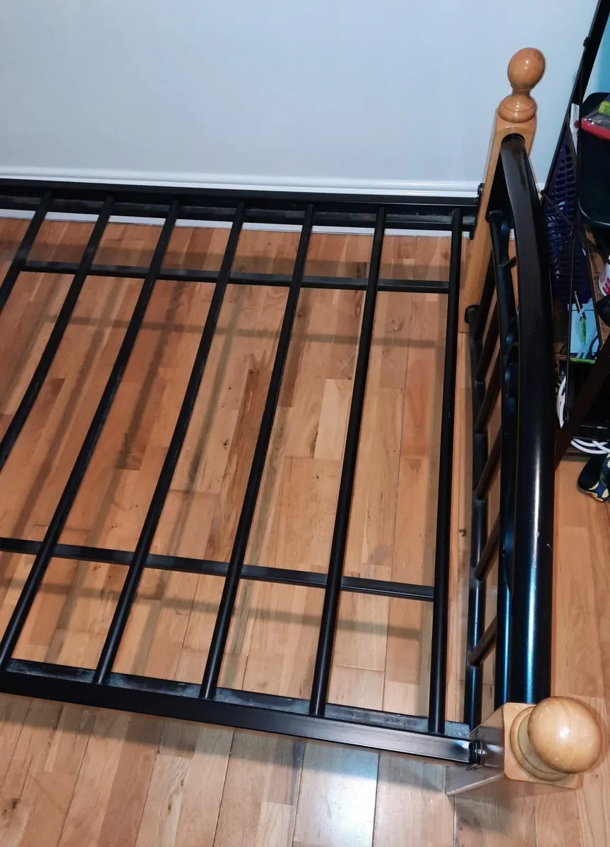 Single bed - Image 3