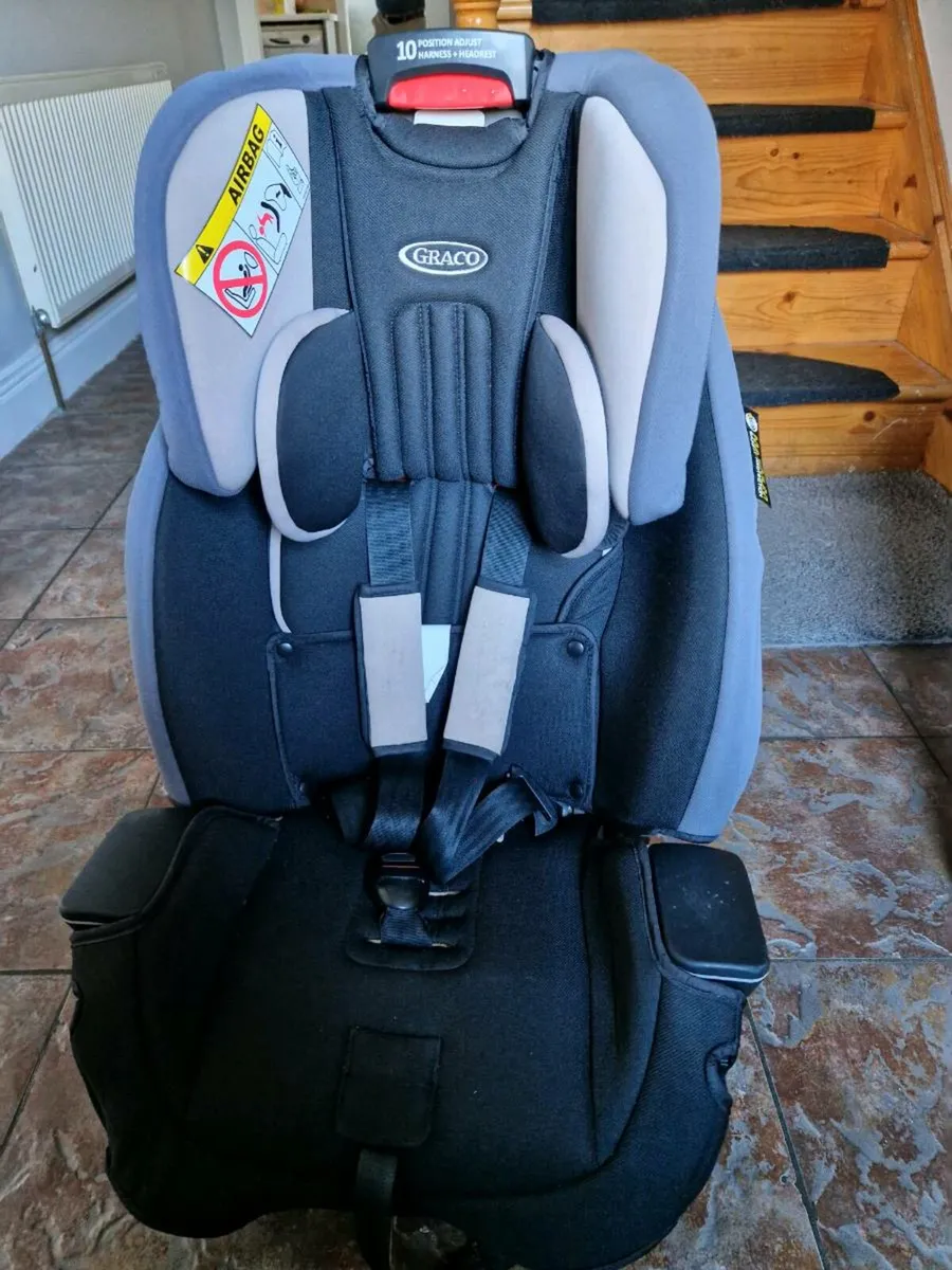 Graco Car Seat - Image 1