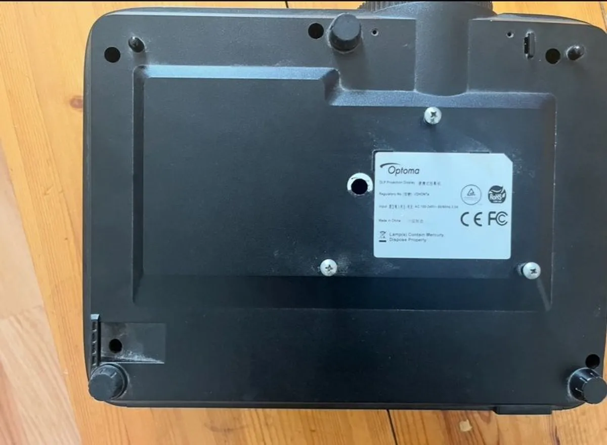 Optoma hd144x projector - Image 2