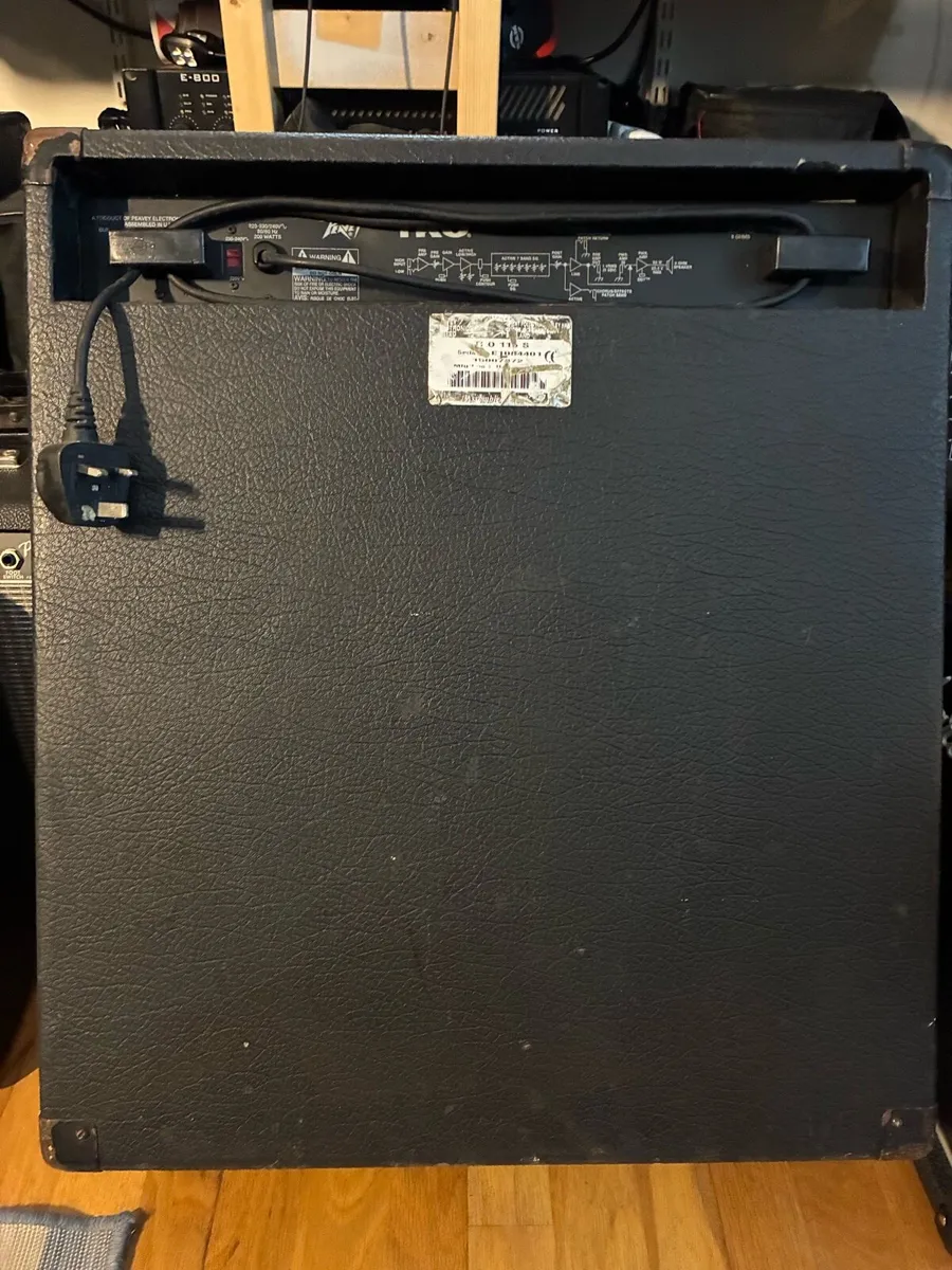 Peavey TKO 115S Bass Amp - Image 3