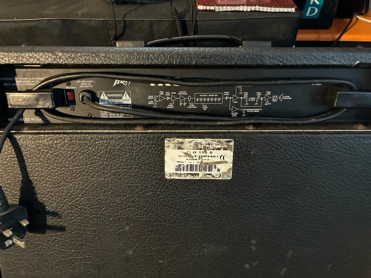 Peavey TKO 115S Bass Amp - Image 4