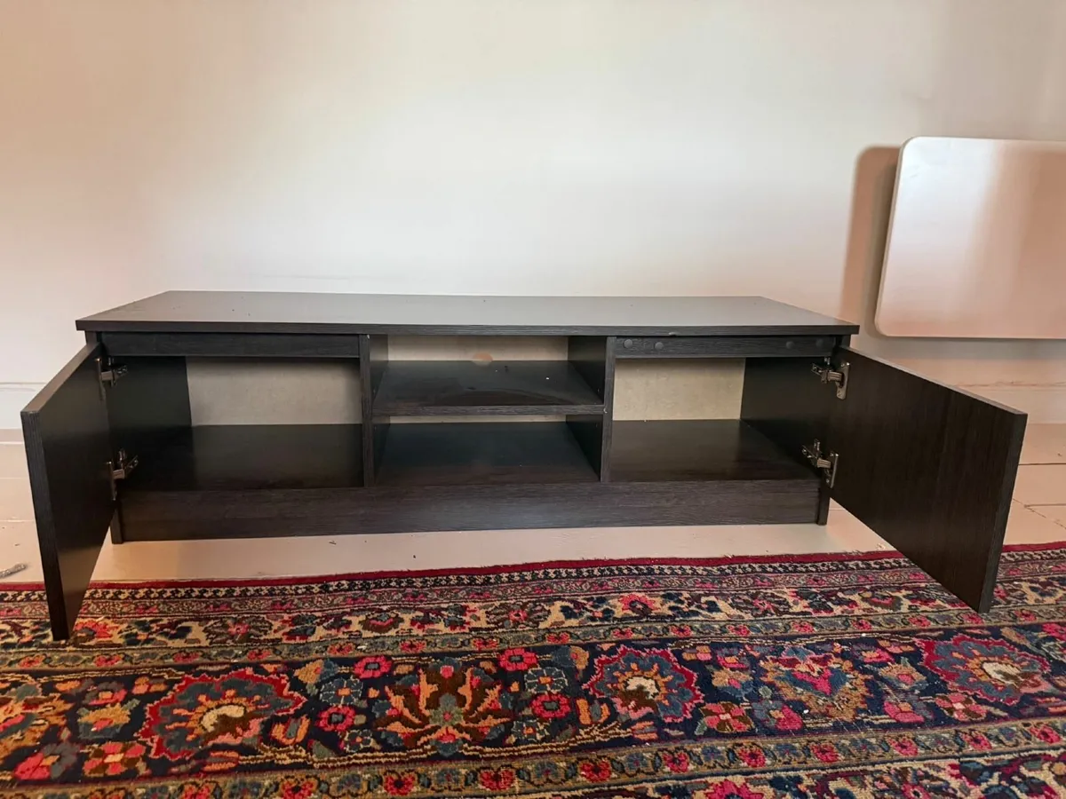 Wade Logan Ailbe TV stand - Image 2