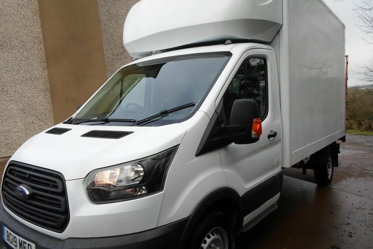Ford Transit 2019 - Image 2