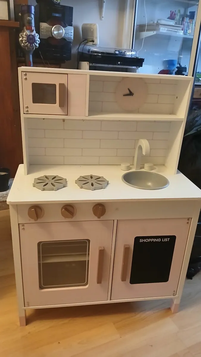 Toy Kitchen - Image 2
