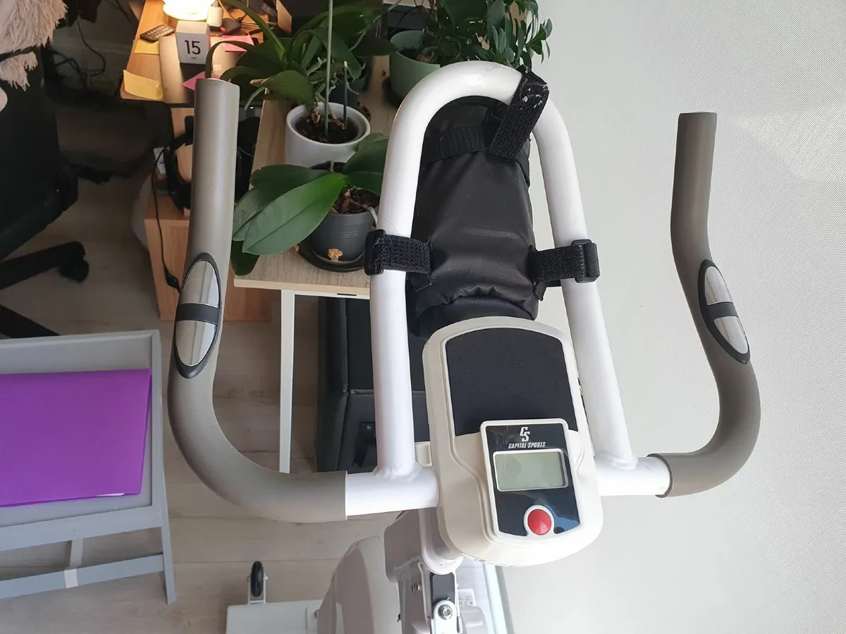Spin Bike LCD Monitor and Tablet Mount Cardio - Image 4