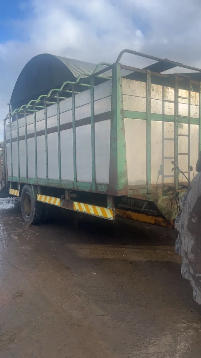 Eamon power 18foot cattle trailer - Image 1