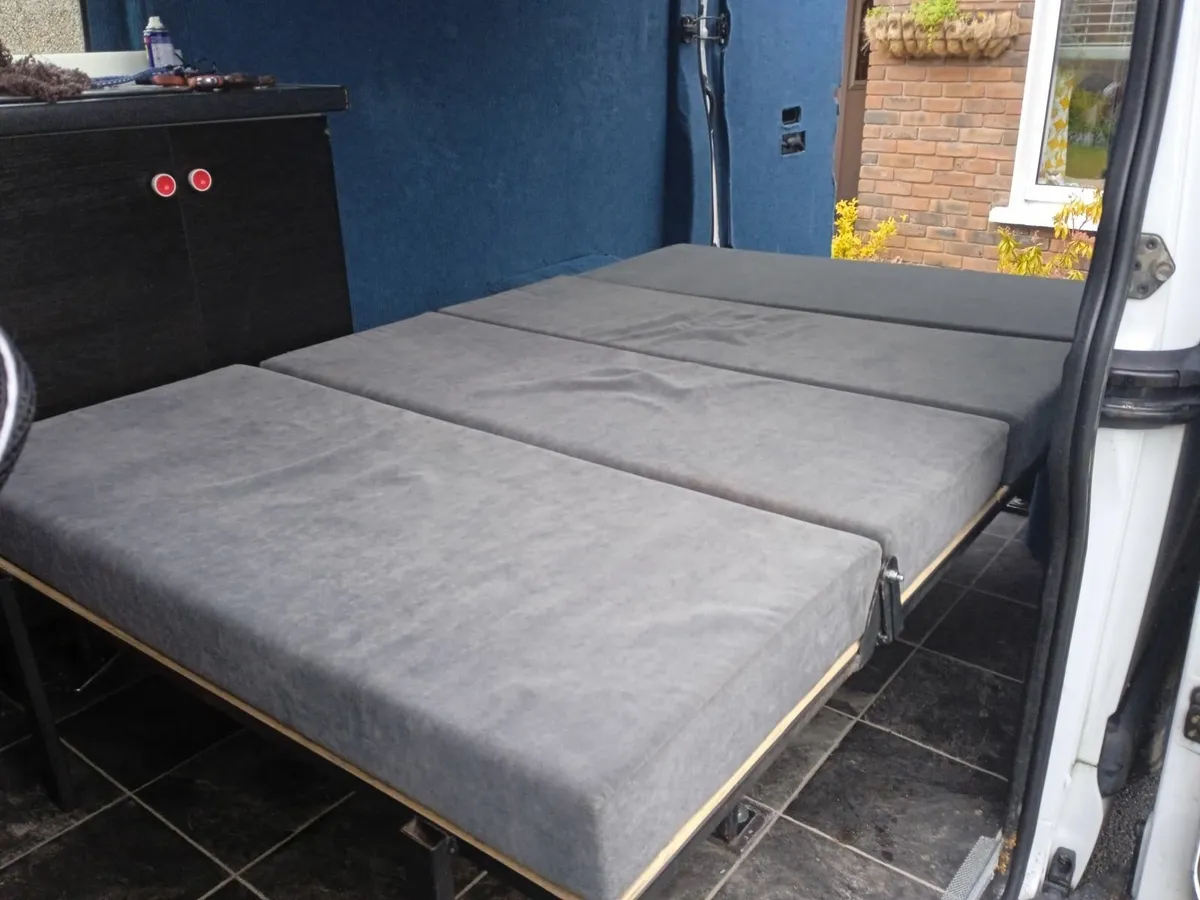 Rock and roll bed - Image 2