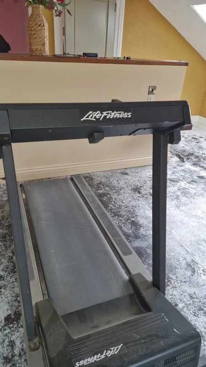 Life fitness treadmill - Image 1