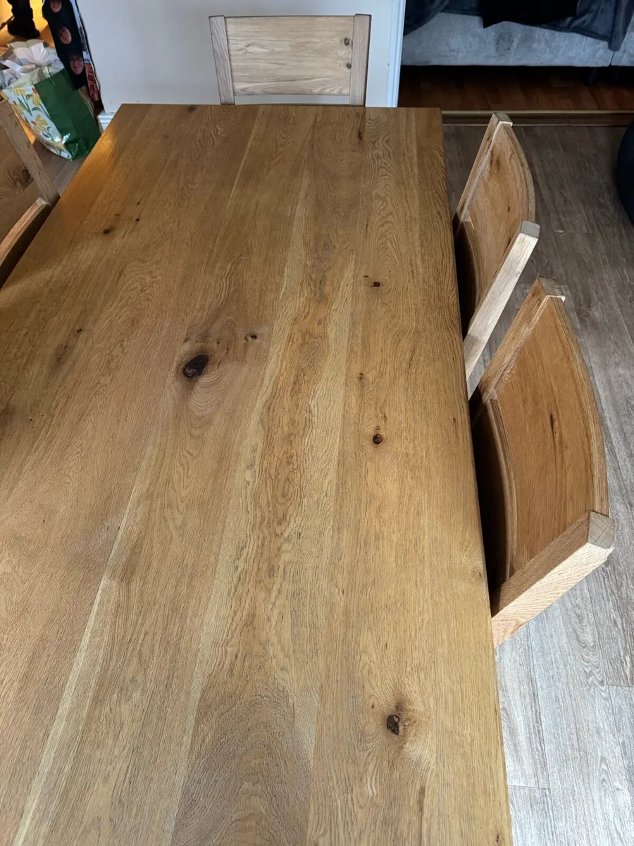 Kitchen table & 6 chairs - Image 4