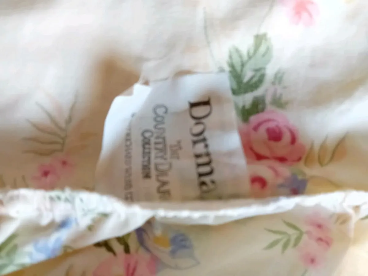 Dorma Double and Single Valance - Image 1