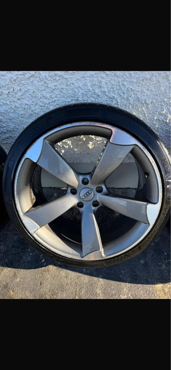 Genuine ttrs 20" alloyy - Image 2