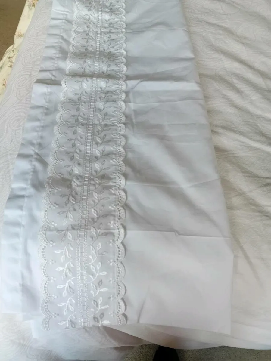 Single Flat Sheet - Image 1