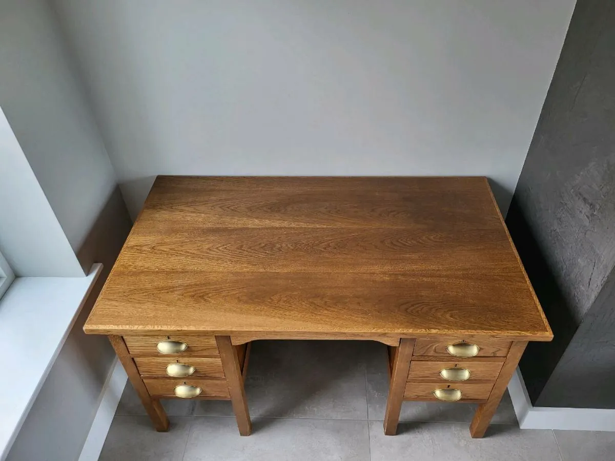 Oak desk - Image 2
