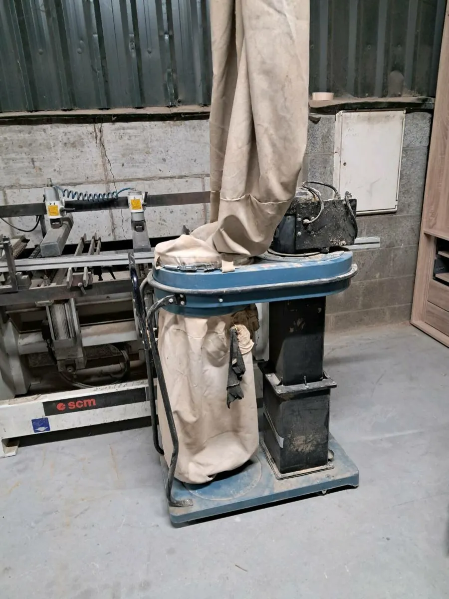 Woodworking machinery - Image 1