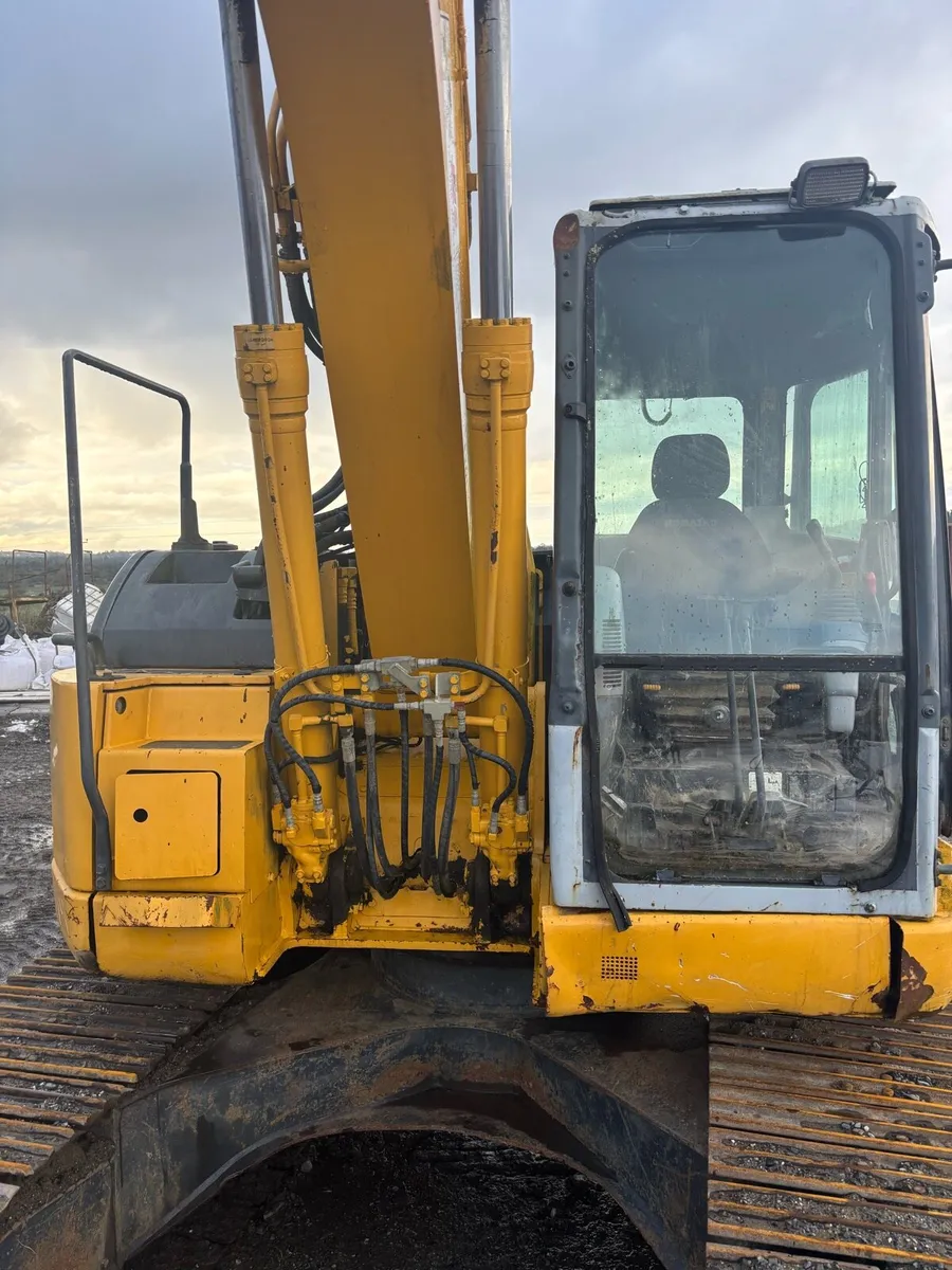 13 ton excavator - Image 2