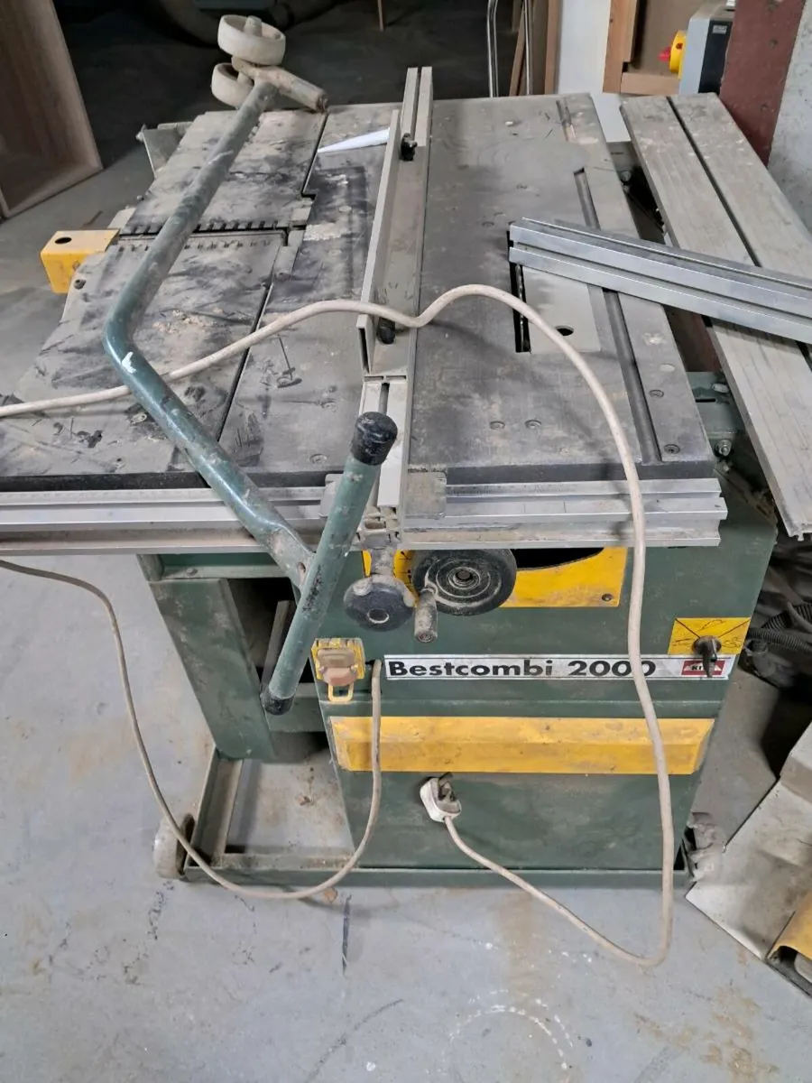 Woodworking machinery - Image 1