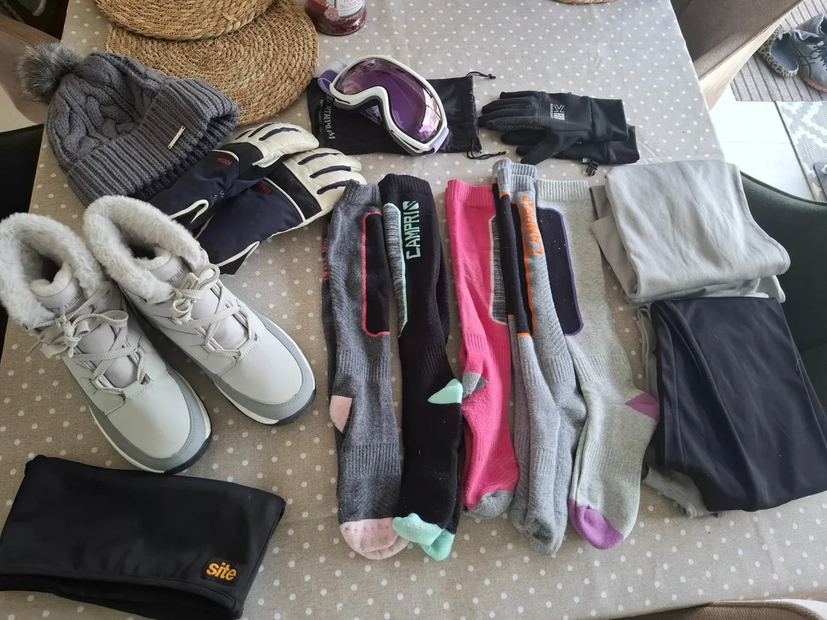 Womens Ski Wear Bundle - Image 1