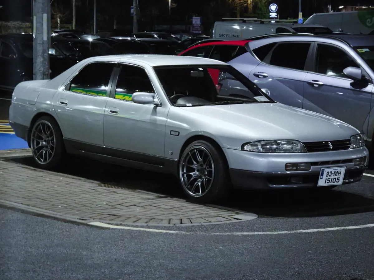 Nissan Skyline R33 Saloon RB25DET Kai type Manual - Image 1