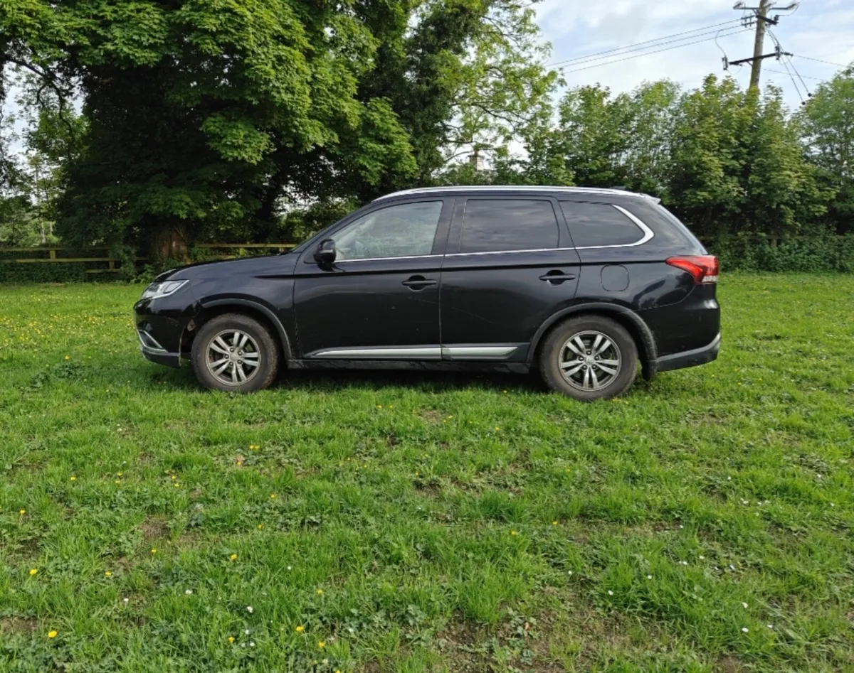 Mitsubishi Outlander - Image 4