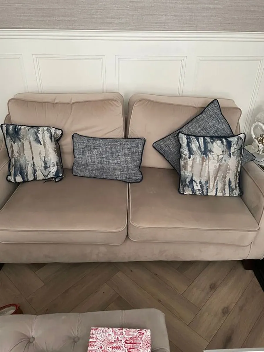 Couch - Image 1