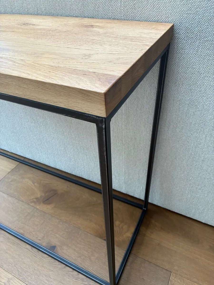 Console Table - Image 3