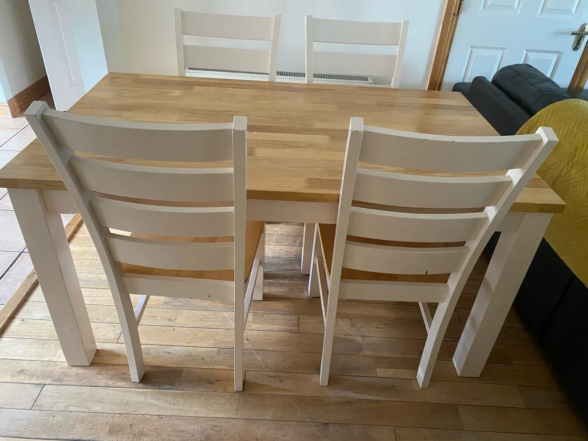 Table and Chairs - Image 2