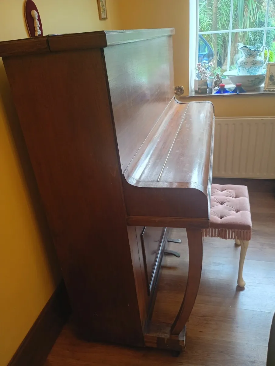 Piano Upright - Image 2