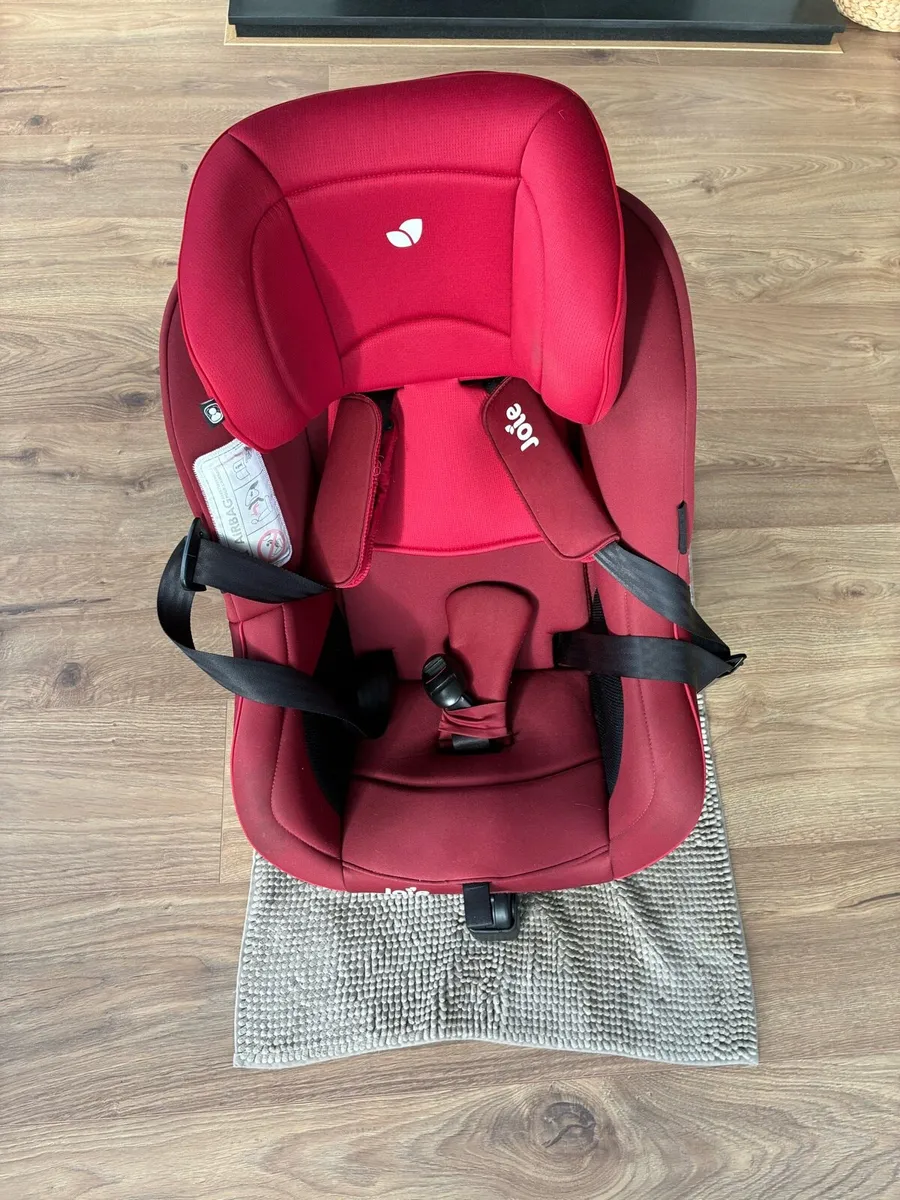 Child car seat - Image 1