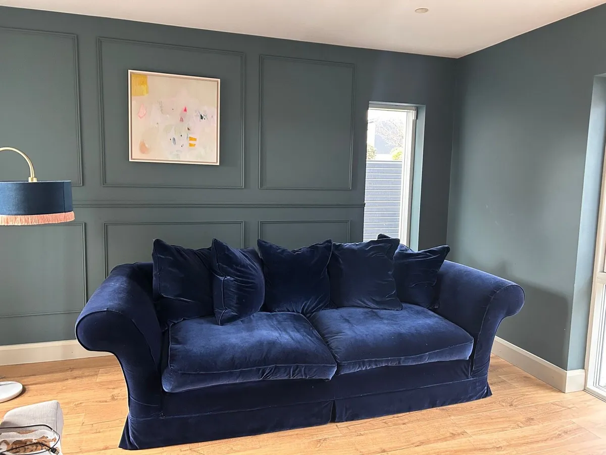 Plush velvet sofa - Image 2