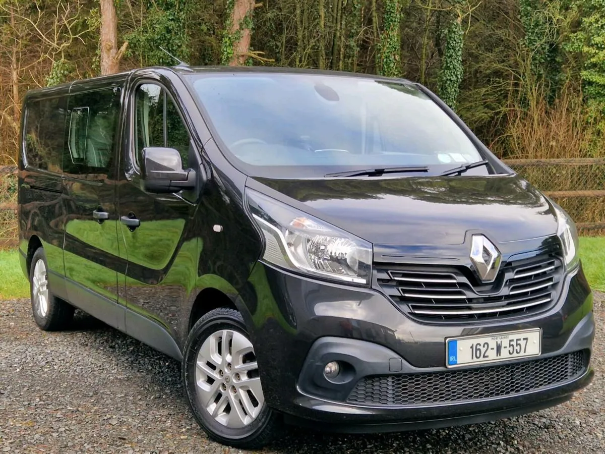 CREW CAB Renault Traffic Sport Low Mileage - Image 1